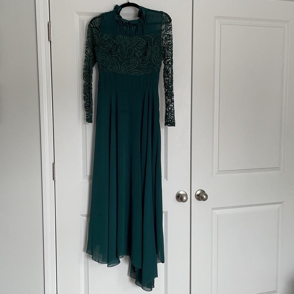 Formal Dress - Picture 4 of 4